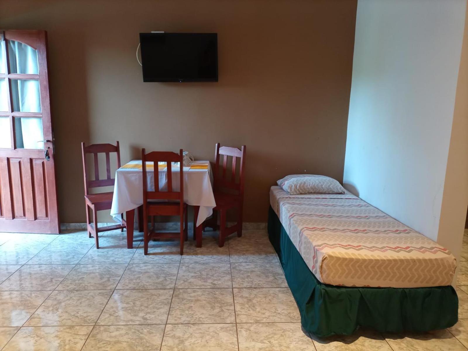 Hotel Village Del Sol Пуерто Игуасу Екстериор снимка